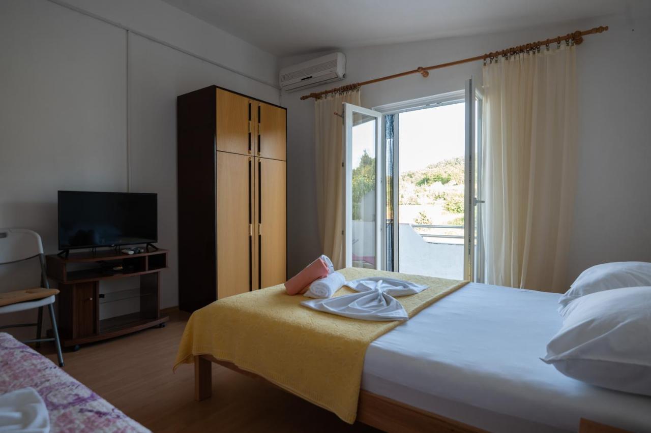 Marina'S Apartments Razanac Exterior photo