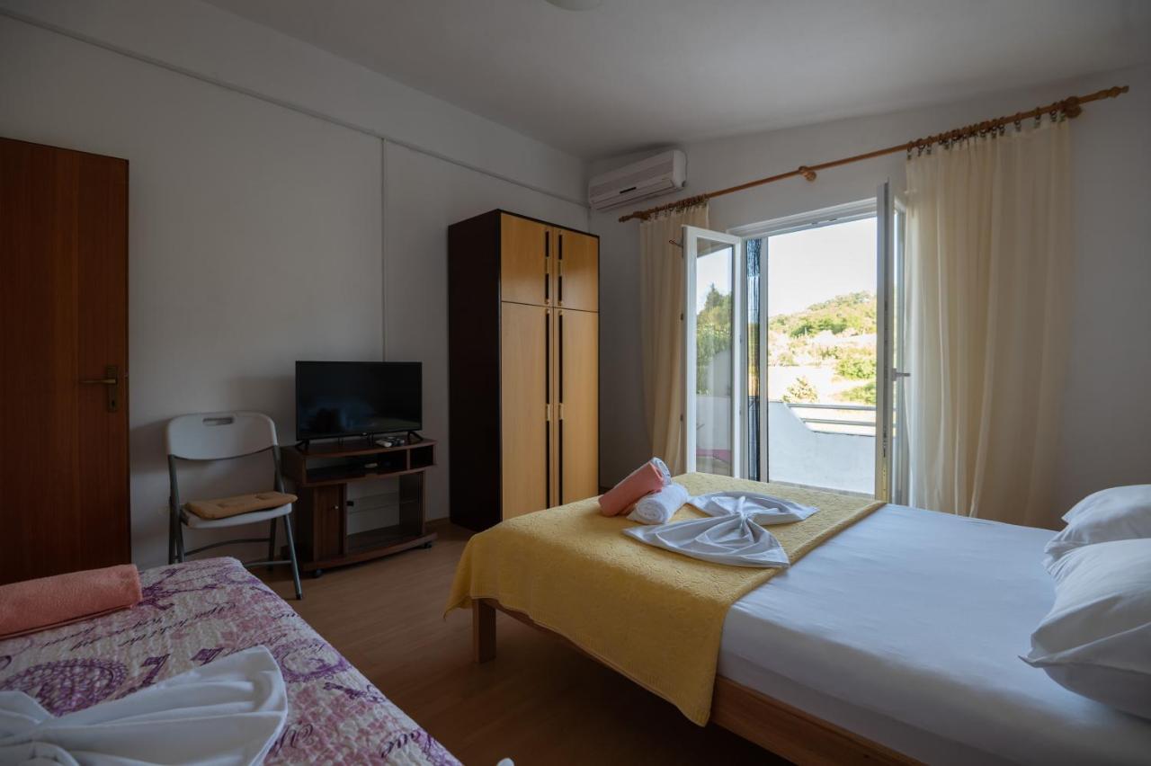 Marina'S Apartments Razanac Exterior photo